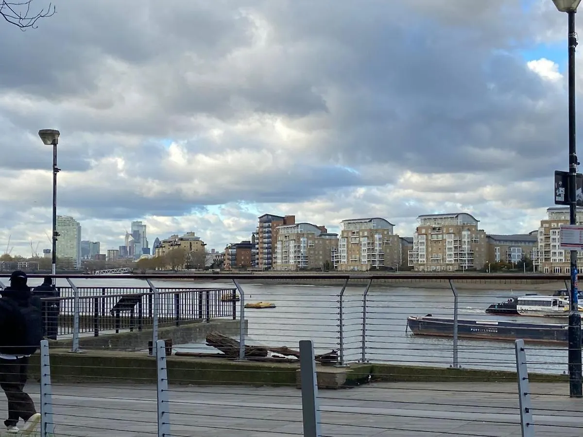 2-Bedroom Flat In Cutty-Sark, Greenwich ! London 0*,  United Kingdom