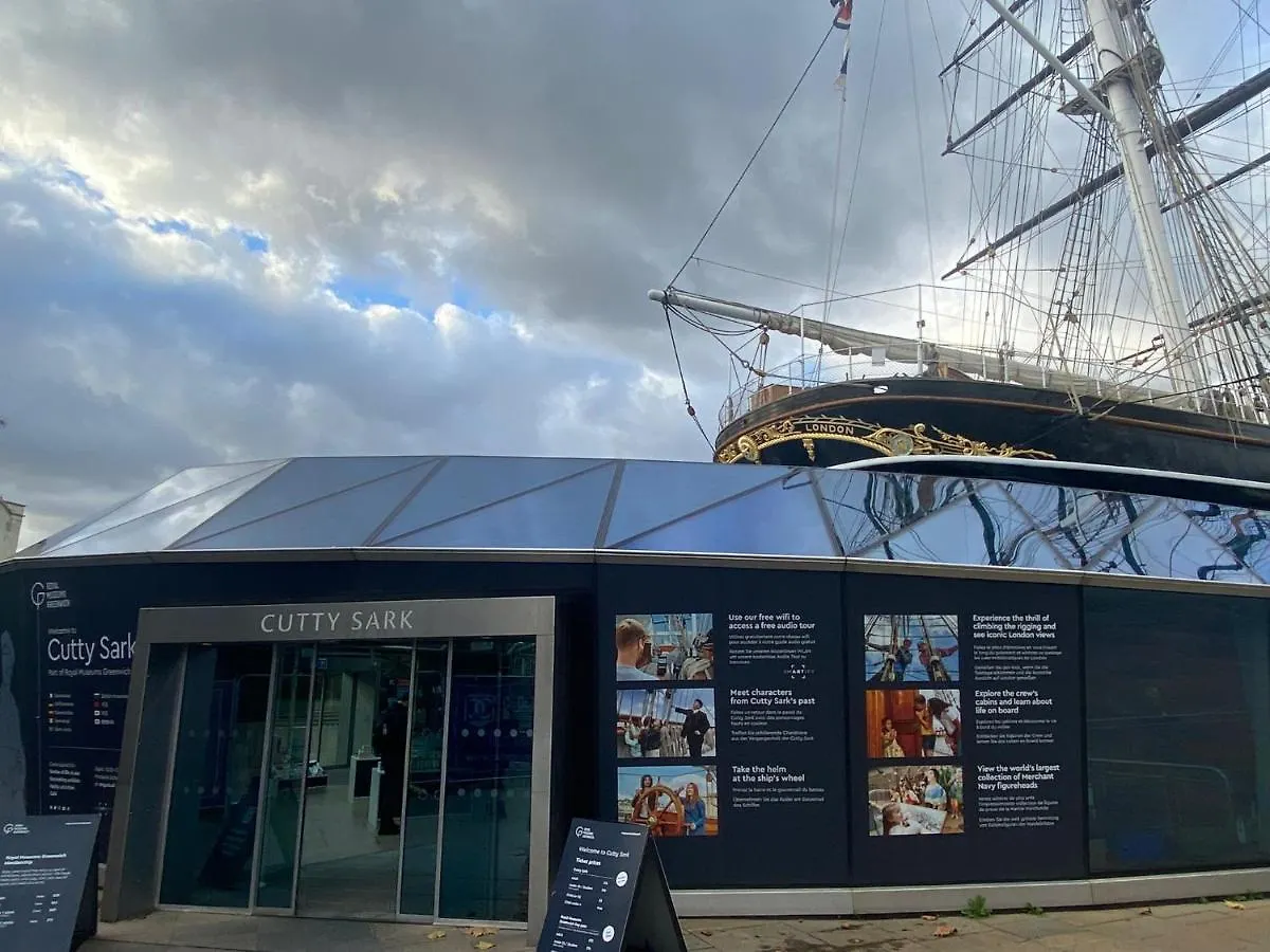 2-Bedroom Flat In Cutty-Sark, Greenwich ! London