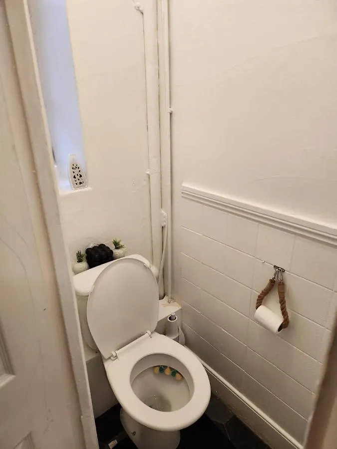 2-Bedroom Flat In Cutty-Sark, Greenwich ! London