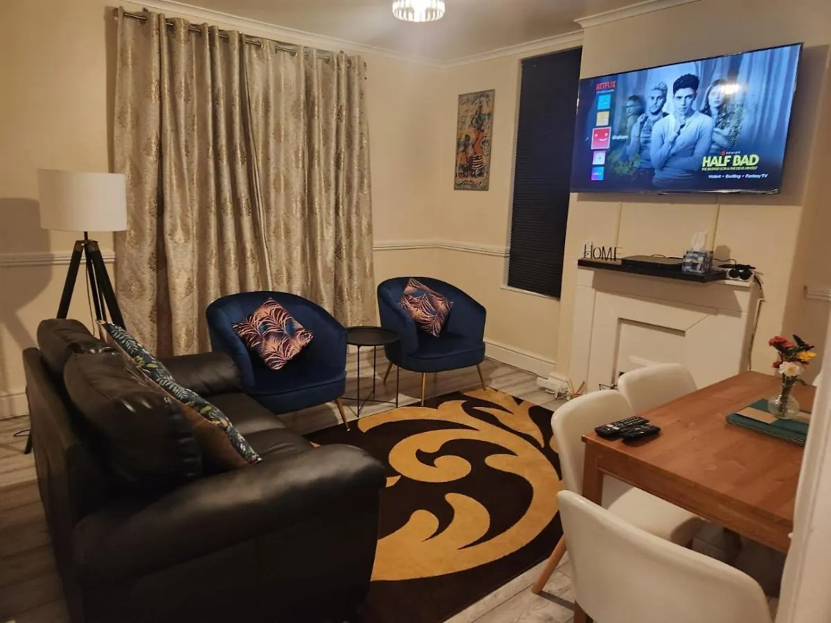 2-Bedroom Flat In Cutty-Sark, Greenwich ! London