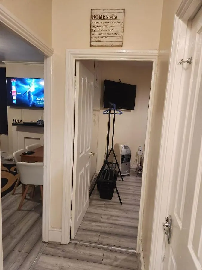 2-Bedroom Flat In Cutty-Sark, Greenwich ! London 0*,